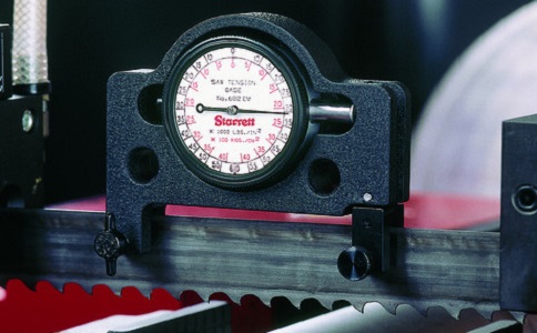 陵水锯切钛合金用双金属带锯条还是硬质合金带锯条？